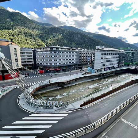 Apartamento En El Centro De Andorra La Vella Con Parkingアパートメント エクステリア 写真